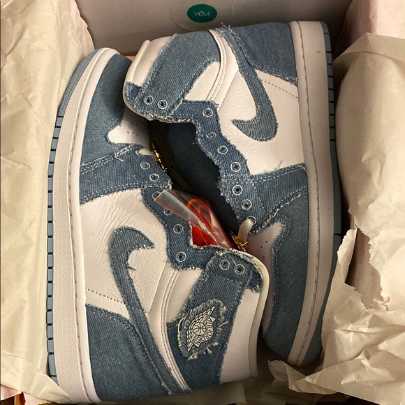 Nike Air Jordan 1 Retro High OG White/Blue - Picture 1 of 2